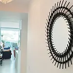 Lägenhet Stunning 3 Bed *