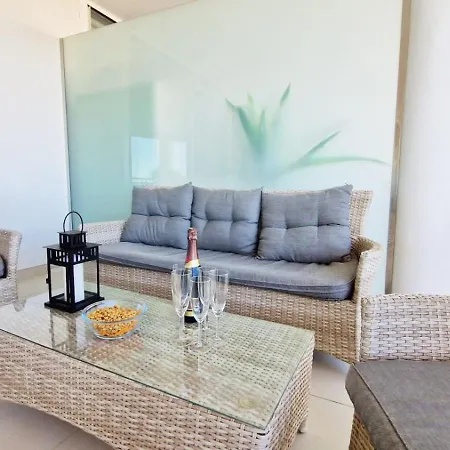 Apartment Stunning 3 Bed Benalmadena