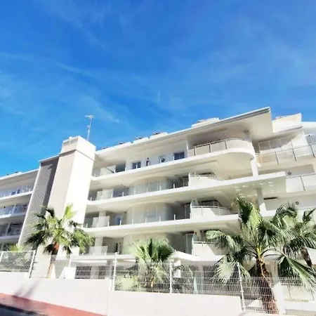 Stunning 3 Bed *